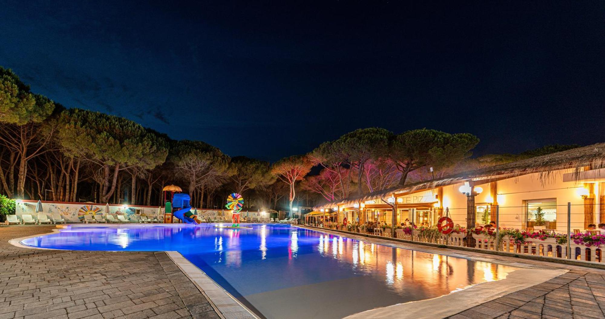 Arcobaleno Village H Marina Di Bibbona Exterior foto