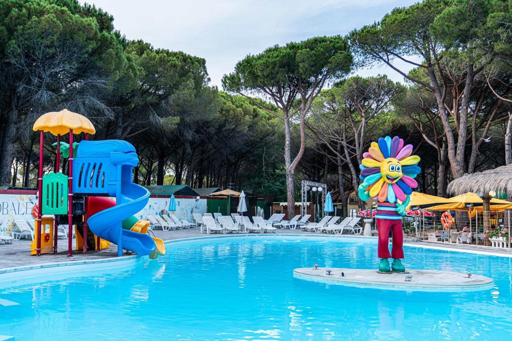 Arcobaleno Village H Marina Di Bibbona Exterior foto